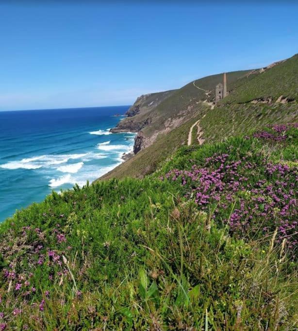 Newly Renovated Characterful Cottage, Wheal Rose Scorrier 외부 사진